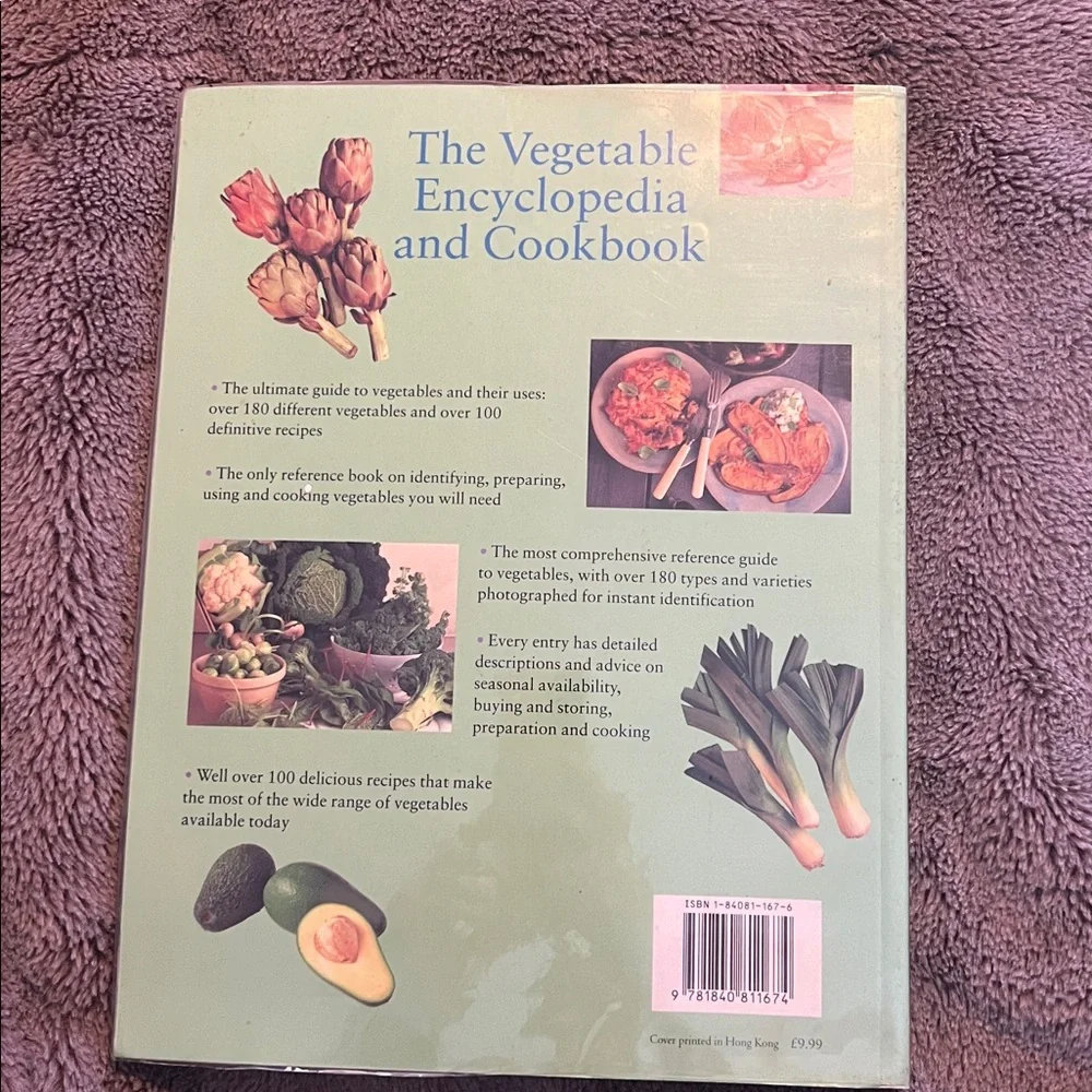 The Vegetable Encyclopedia and Cookbook by Christine Ingram 1999